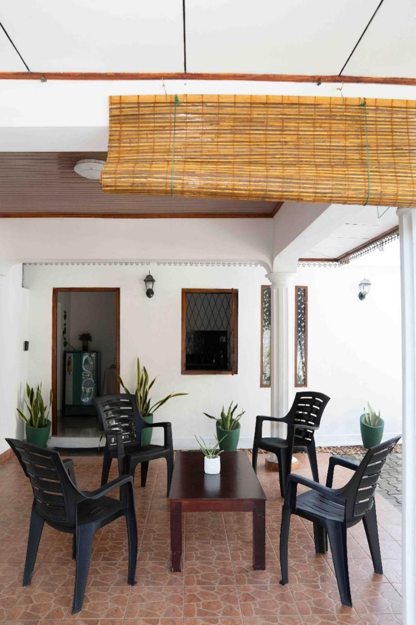 Serendib Hideout Negombo Esterno foto